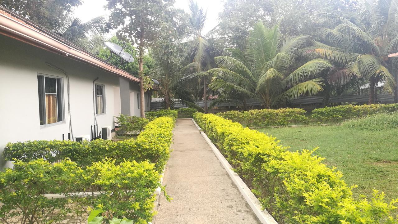 Friends Paradise Kilinochchi Экстерьер фото